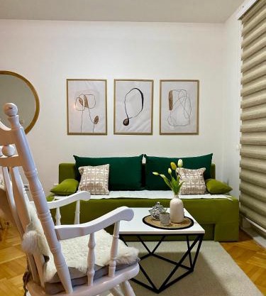 Apartment 11 - Great location, quiet but near the center