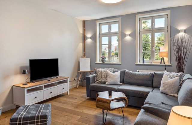 Apartment '4 Putlitz' with private terrace, shared garden and Wi-Fi