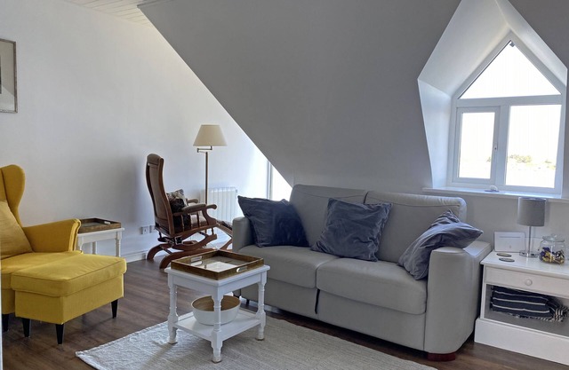 Apartment 454 - Roundstone - sleeps 5 guests in 2 bedrooms