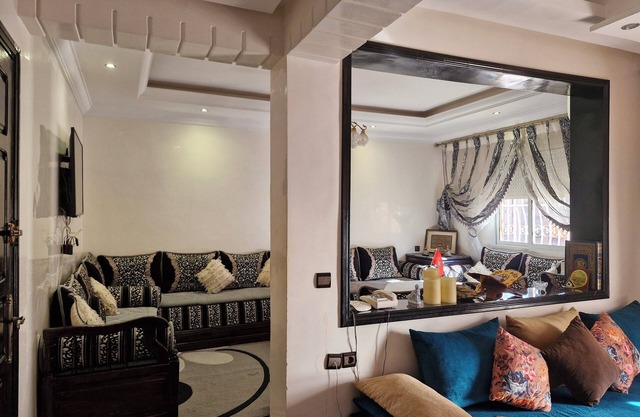 APARTMENT 5 MIN FROM AIRPORT