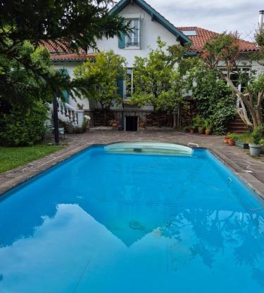 Apartment 55 m2, sunny garden & pool in Villa 1905