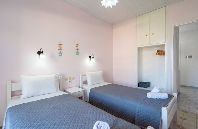 Apartment 'Alexandros Studios 4' with Shared Pool, Wi-Fi and Air Conditioning