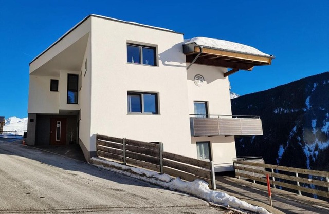 Apartment Alpenliebe-4 by Interhome