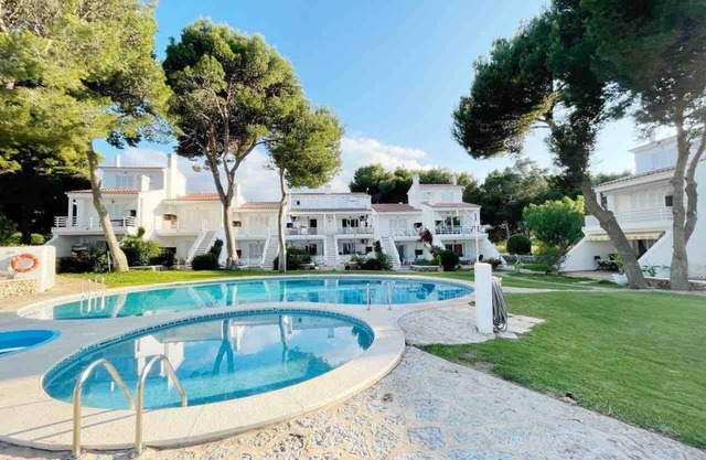 Apartment 'Apartamento Lia Nuevo Con Piscina' with Sea View, Wi-Fi and Air Conditioning