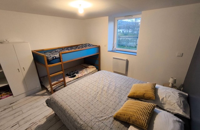 Apartment 'Bienvenue Au Bord De Meuse' with Wi-Fi