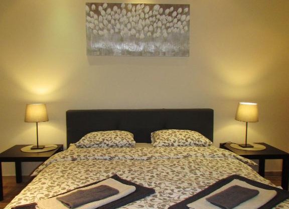 Apartment B&S