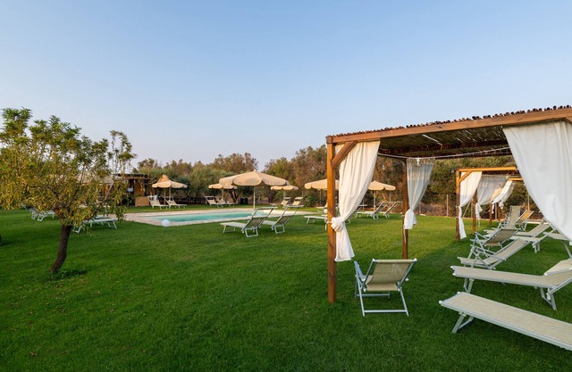 Apartment 'Bellavita and Pool' with Shared Pool, Wi-Fi and Air Conditioning