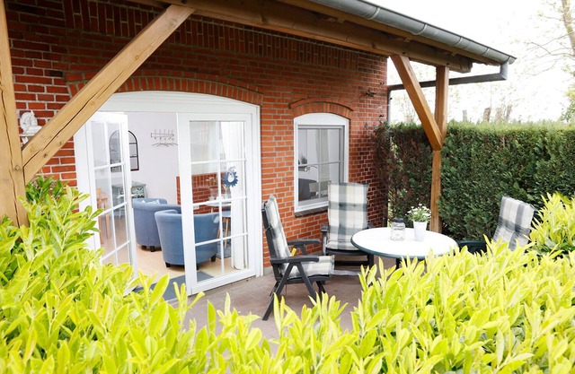 Apartment "Bett in't Kornfeld" on the farm Hofbude Fehmarn