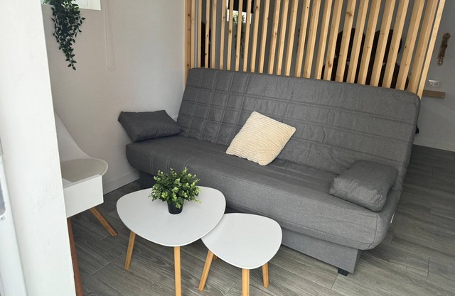 Apartment 'Casa Abuela Maria' with Private Terrace and Wi-Fi