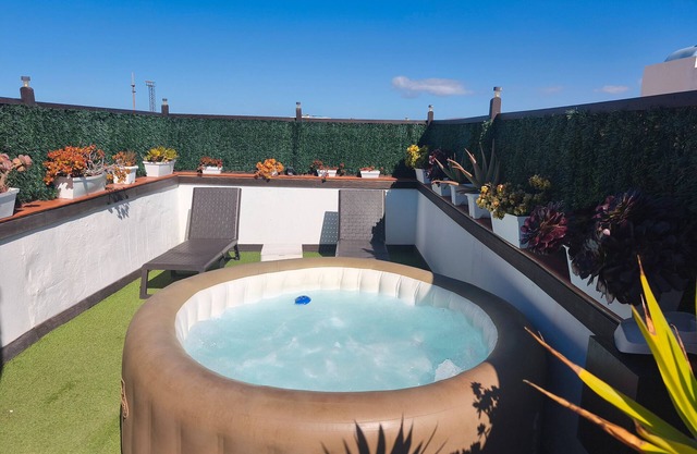 Apartment "Casa Orymar" with Ocean View, Mountain View, Balcony & Terrace