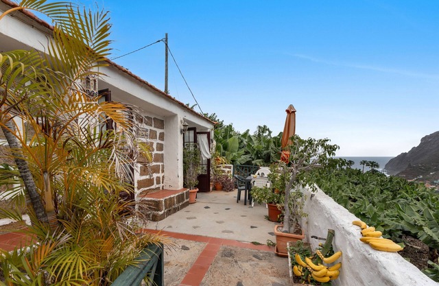 Apartment 'Casa Rural La Cuadra' with Sea View, Private Terrace and Wi-Fi