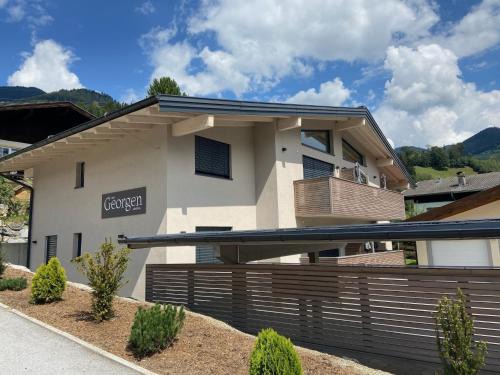 Apartment Das Georgen- Großglockner-Kitzsteinhorn by Interhome