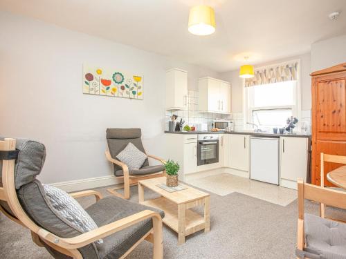 Apartment Eleven - Uk39864