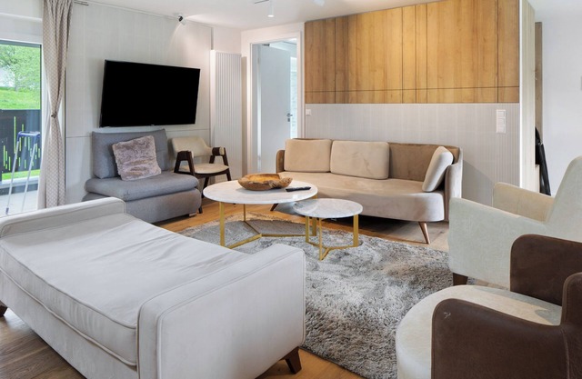 Apartment 'Elmend's Wellnessoase' with Mountain View, Shared Garden and Wi-Fi