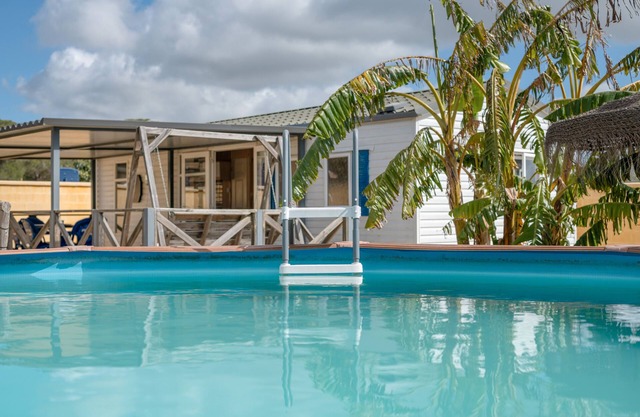Apartment 'Las Tres Hermanas 2' with Private Pool, Wi-Fi and Air Conditioning