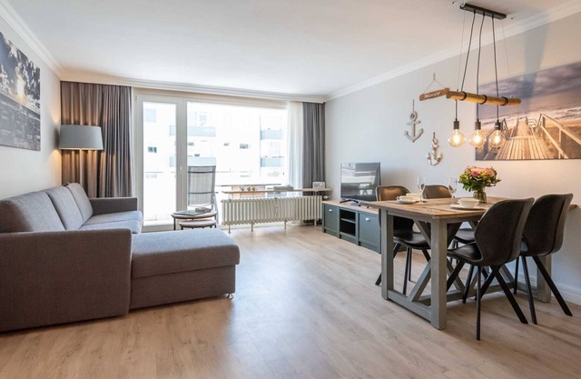 Apartment Eydum Nr. 38 - Beautiful 2-room apartment in city location on approx.