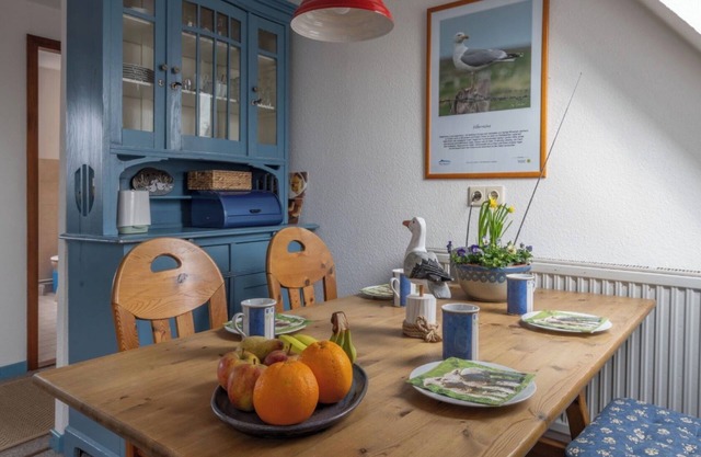 Apartment 'Ferienwohnung Silbermöwe' with Shared Terrace, Shared Garden and Wi-Fi