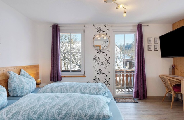 Apartment 'Ferienwohnung 2 Personen' with Shared Garden, Balcony and Wi-Fi