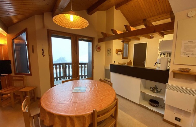 Apartment for 4, near slopes and shops, Crest-Voland