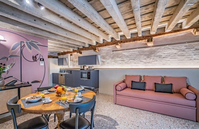 Apartment Gabriella - Two Bedroom Villa, Sleeps 4