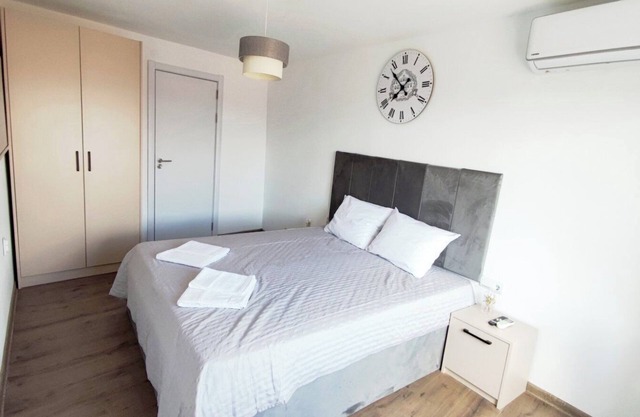 Apartment Halite 2BDR with WiFi and AC