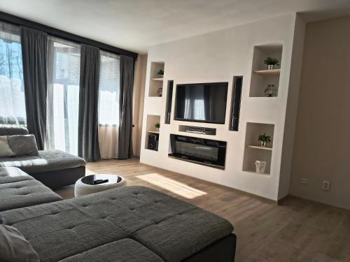 Apartment I&M