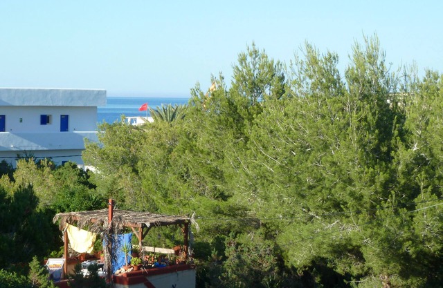 Apartment in Es Pujols, near the beach, pool, free WiFi, 2 + people