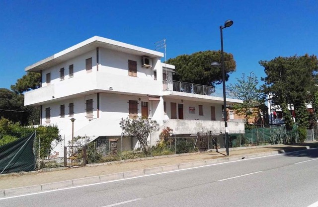 Apartment in Rosolina Mare 33096