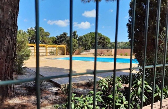 Apartment in superb private estate