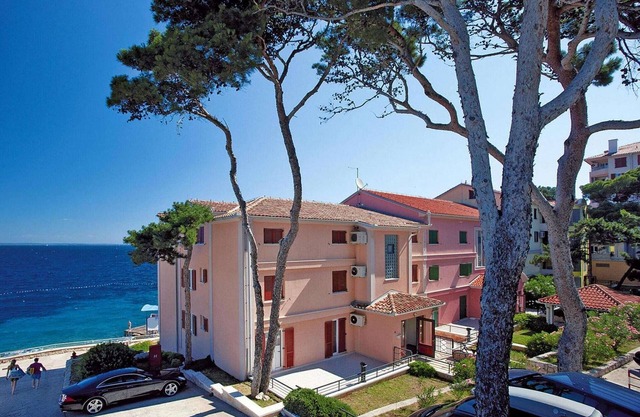 Apartment in Veli Losinj by the Sea