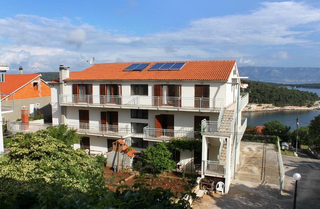 Apartment Jelsa 8765f