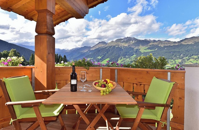 Apartment 'Joselehof App Arnika' with Mountain View, Shared Terrace and Wi-Fi
