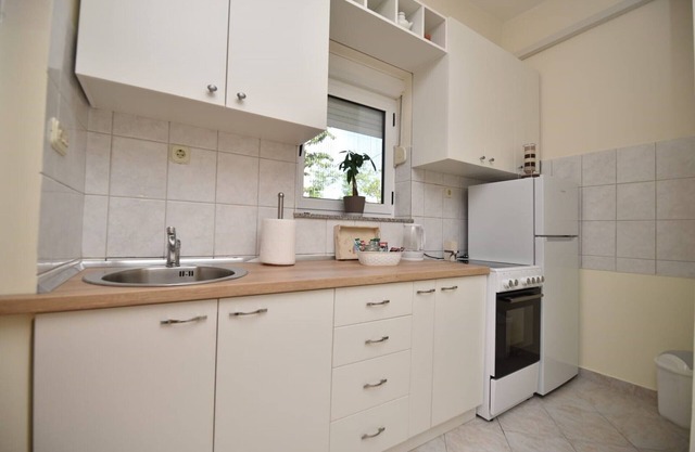 Apartment Kap - Two Bedroom Apartment with Terrace near Dubrovnik