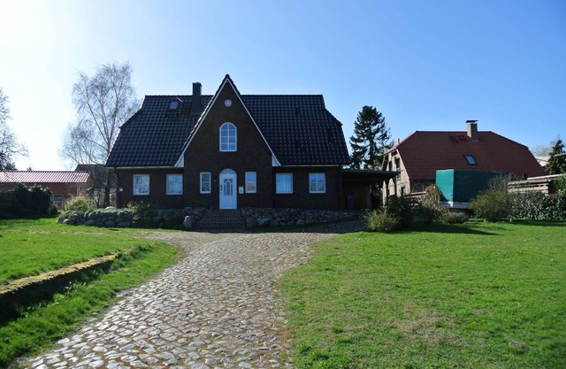 Apartment 'Kröslin' with Private Terrace, Private Garden and Wi-Fi