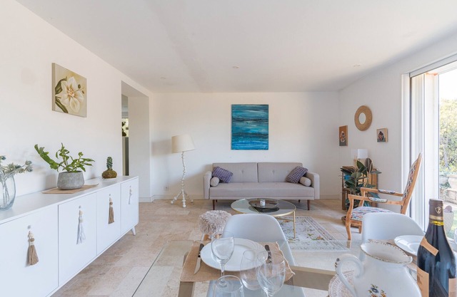 Apartment 'La Bastidonne' with Private Pool, Private Terrace and Wi-Fi