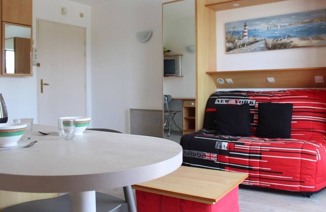 Apartment La Rochelle, studio flat, 2 persons