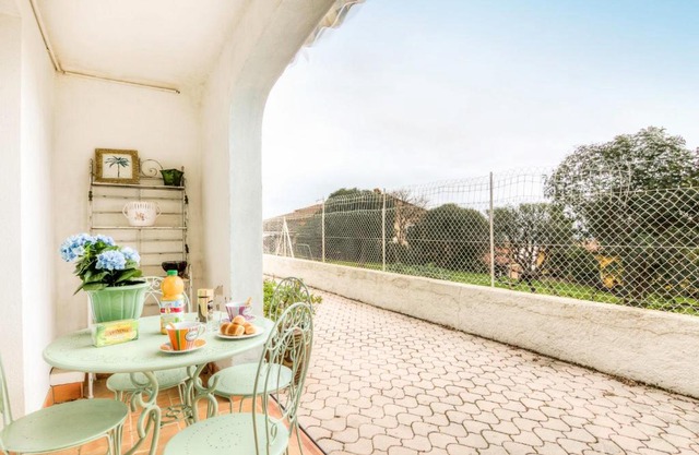 Apartment Le Clos des 3 Palmiers
