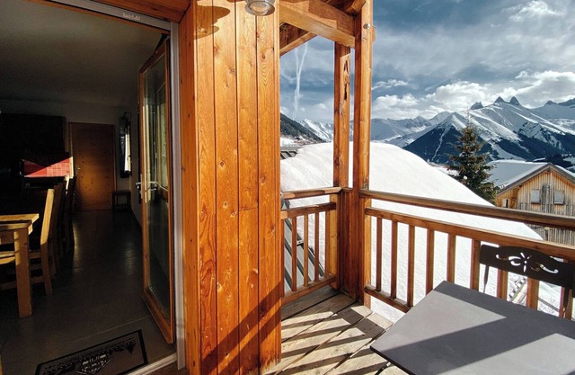 Apartment 'Le Pralud' with Mountain View, Shared Terrace and Wi-Fi