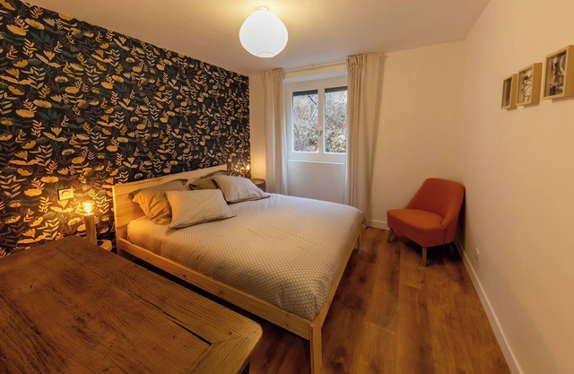 Apartment 'Les Appartements De Clélia' with Mountain View, Private Terrace and Wi-Fi