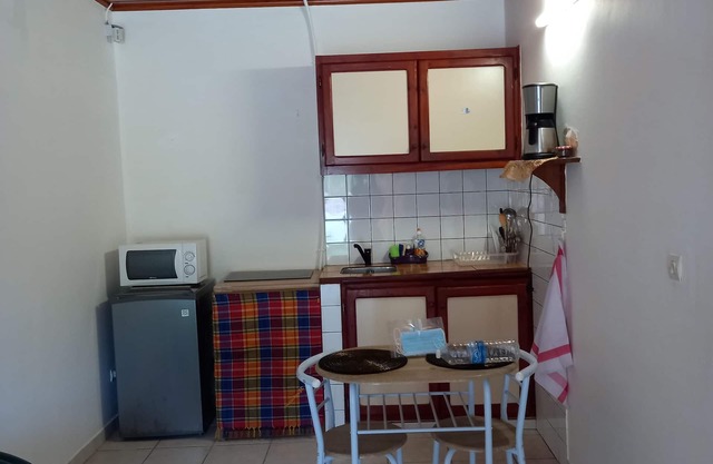 Apartment located 15/20mn walk from the beach and 5m by car