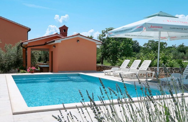 Apartment Martina - LBN377 by Interhome