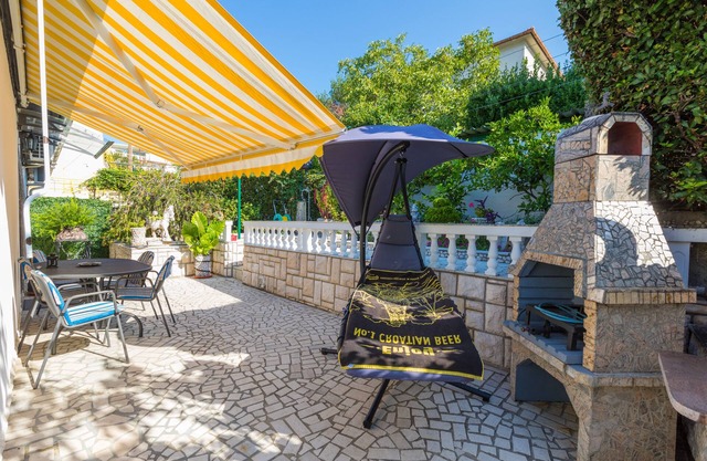 Apartment Mladenka