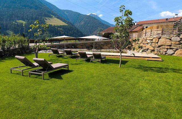 Apartment 'Naturapartments Alpreid Eiche' with Mountain View, Shared Pool and Wi-Fi