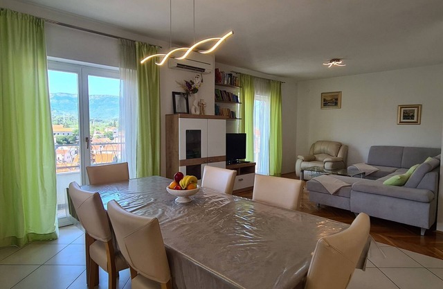Apartment On the top (27161-A1) - Vrboska - island Hvar