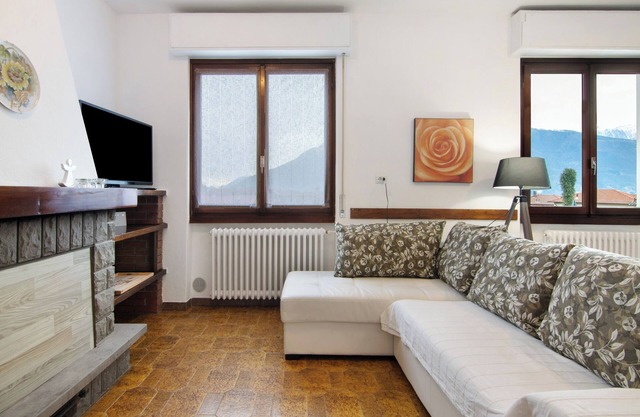 Apartment 'Palma's House' with Lake View, Private Terrace and Wi-Fi