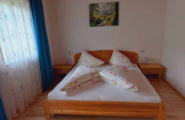 Apartment 'Pirchahof Wasserfall' with Mountain View, Shared Terrace and Wi-Fi