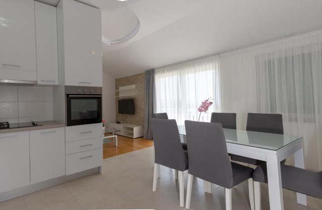 Apartment Plazonić
