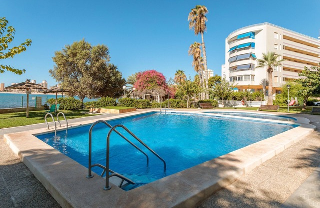 Apartment 'Primera Linea De Playa' with Sea View, Wi-Fi and Air Conditioning