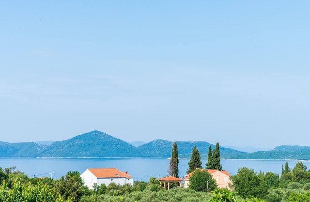 Apartment & Rooms Maždin - One Bedroom Apartment with Balcony and Sea View