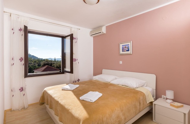 Apartment & Rooms Villa Katarina - Double Room with Shared Balcony 2